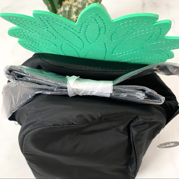 Victoria’s Secret PINK Insulated Cooler - Picture 7 of 8